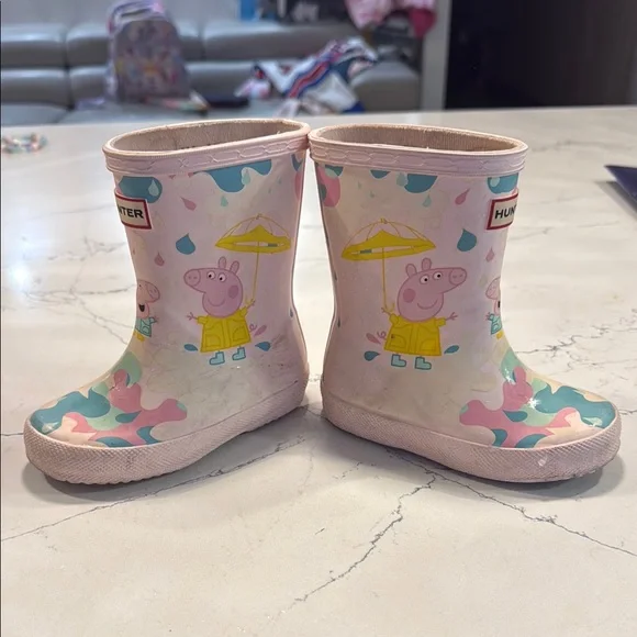 Hunter Kids Rain Boots with Peppa Pig Design limited edition size 6/7 - Picture 4 of 6